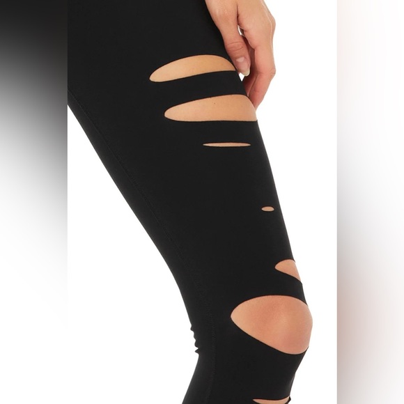 Alo Yoga High-Waist Ripped Warrior Legging - Picture 3 of 7